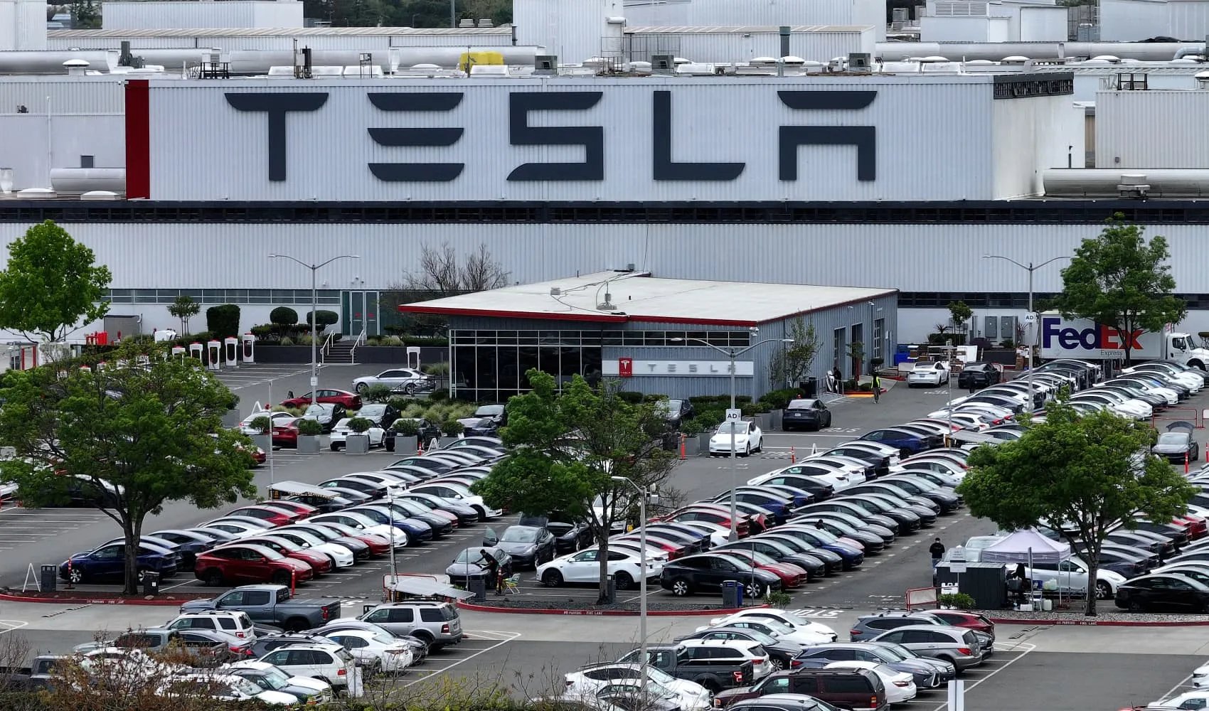 Swift Response Contained Fire at Tesla's Fremont Factory: No Injuries