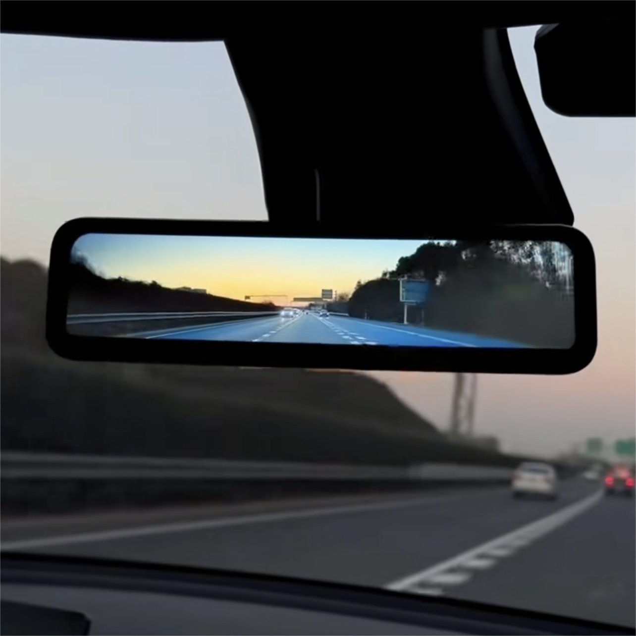 Streaming Rear View Mirror Camera for Tesla Model 3 / Y - Tesery Official Store
