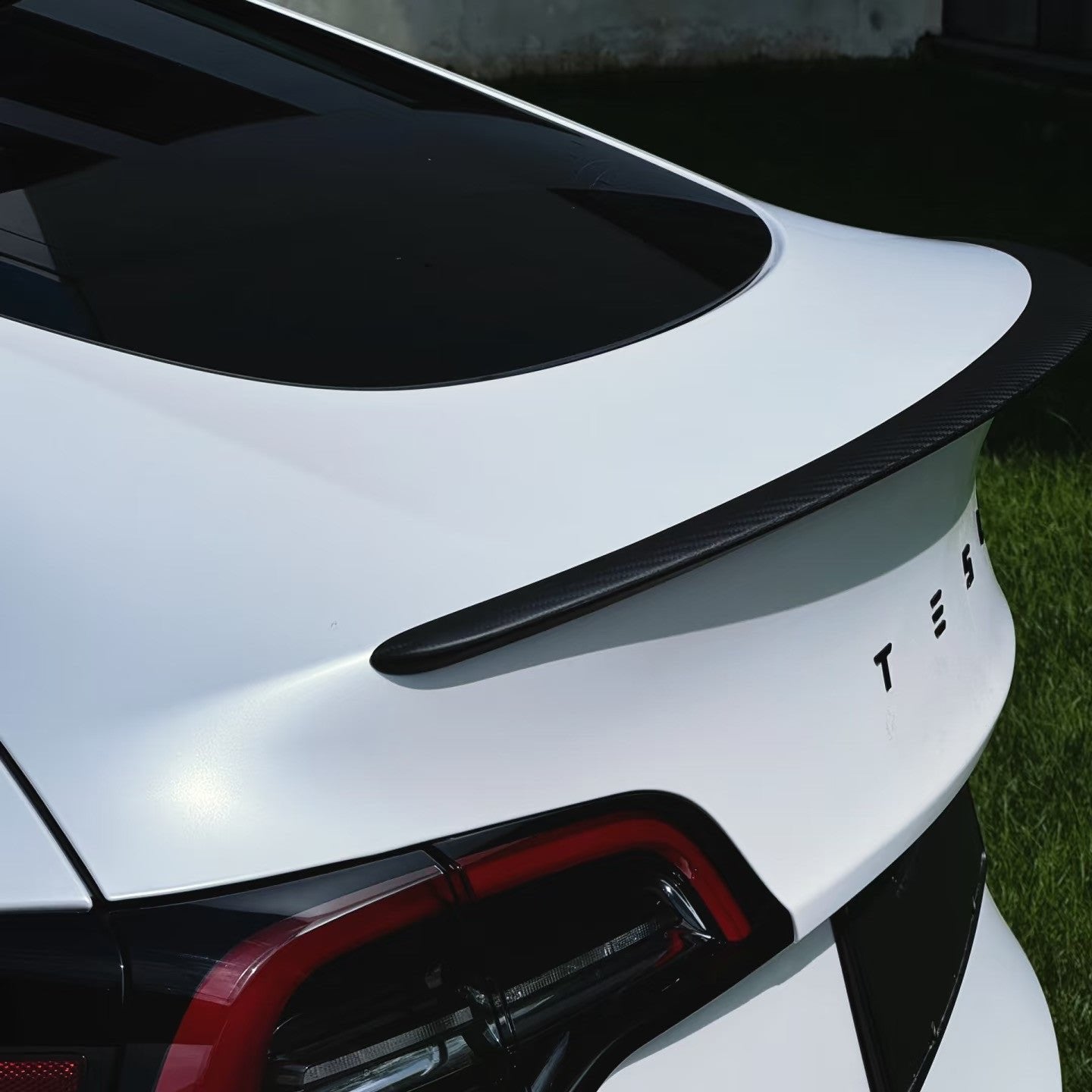 TESERY Dry Carbon Fiber Spoiler Performance Style for Tesla Model 3 Highland / Model Y - Tesery Official Store