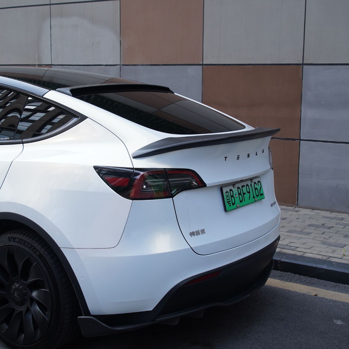 Tesery Model Y / 3 Spoiler V - Style - Carbon Fiber Exterior Mods - Tesery Official Store